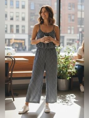 Kaileigh Women's Navy-White Geometric Printed Sleeveless Jumpsuit With Pockets